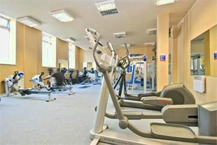 2 Bedroom Flat To Rent In Romford Road, Stratford London, E15