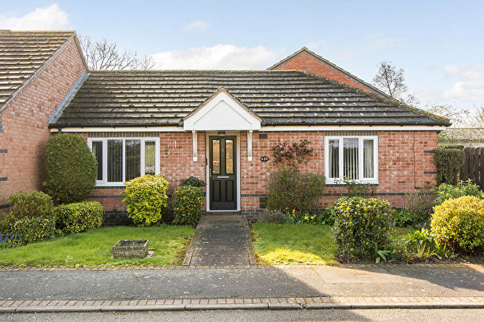 2 Bedroom Semi-Detached Bungalow For Sale In Saxon Close, Market Harborough, LE16