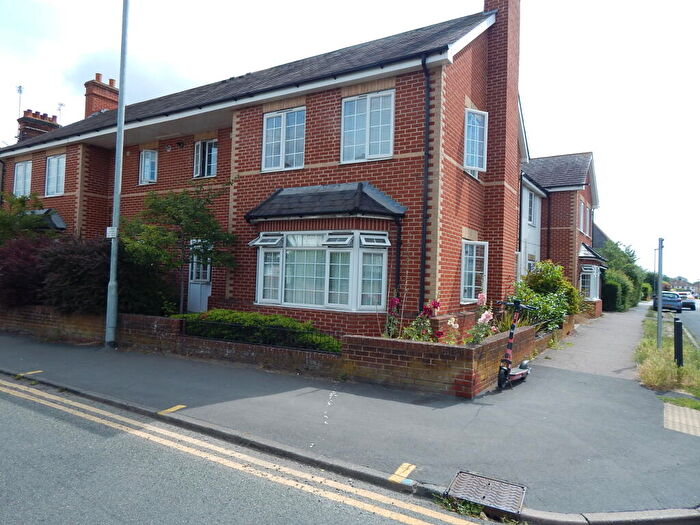 1 Bedroom Flat To Rent In Bramley Court, Bramley Place, Great Baddow, Chelmsford, Essex, CM2