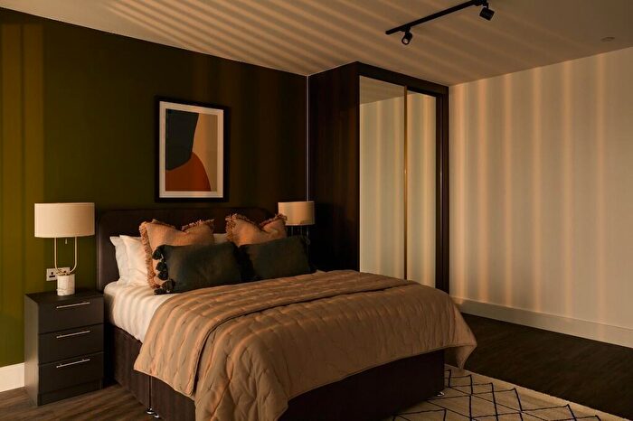 1 Bedroom Flat To Rent In Flat, Mitre Yard, - Scrubs Lane, London, NW10