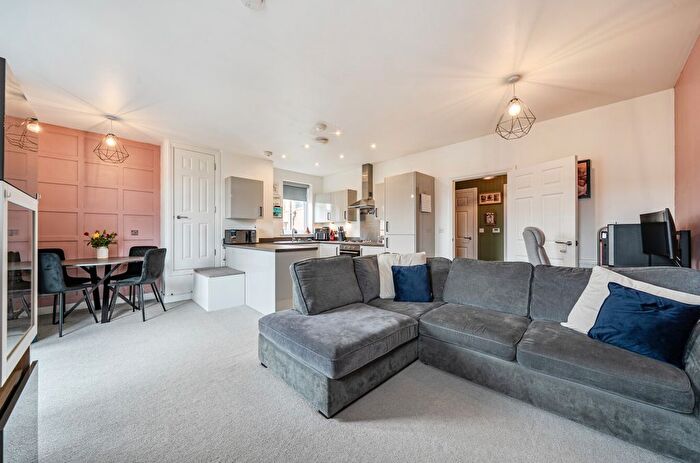 2 Bedroom Flat For Sale In Norman Lane, Ebbsfleet Valley, Swanscombe, DA10