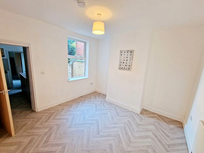 6 Bedroom Terraced House To Rent In Mount Street, Coventry, CV5