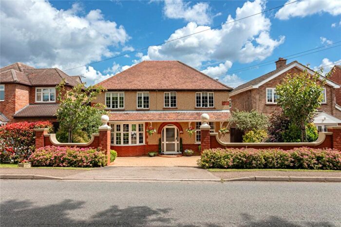 4 Bedroom Detached House For Sale In Box End Road, Kempston, Bedford, Bedfordshire, MK43