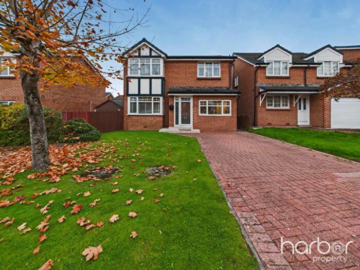 4 Bedroom Detached House For Sale In Haddow Grove, Uddingston, Glasgow, North Lanarkshire, G71