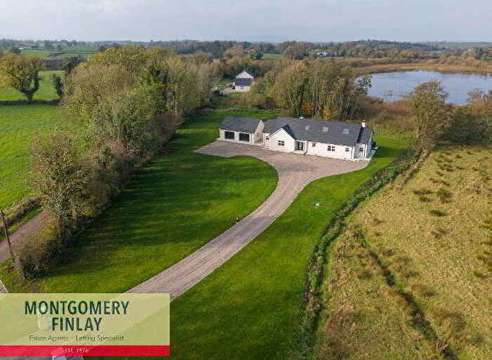 6 Bedroom Detached Chalet Bungalows For Sale In Drumhirk Road, Lisbellaw, BT94