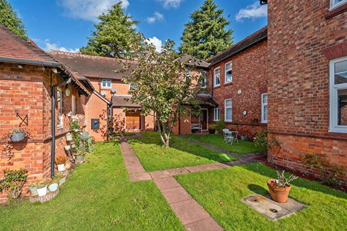 1 Bedroom Flat For Sale In Catherines Close, Catherine-De-Barnes, Solihull, B91