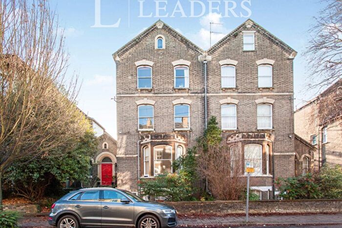 2 Bedroom Flat To Rent In Bateman Street, CB2