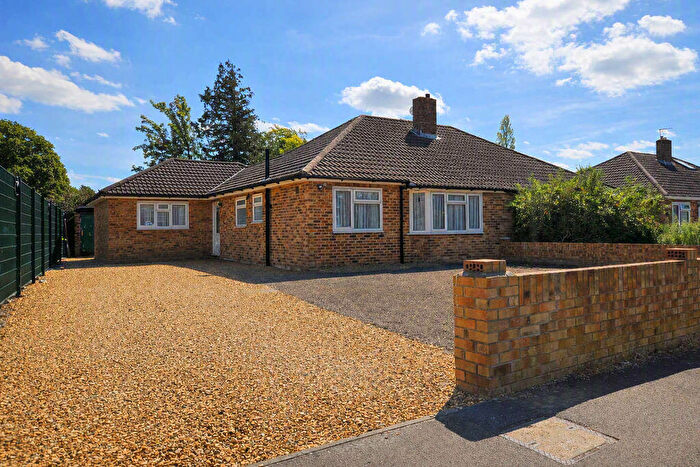 3 Bedroom Bungalow For Sale In Cuckoo Lane, Stubbington, PO14