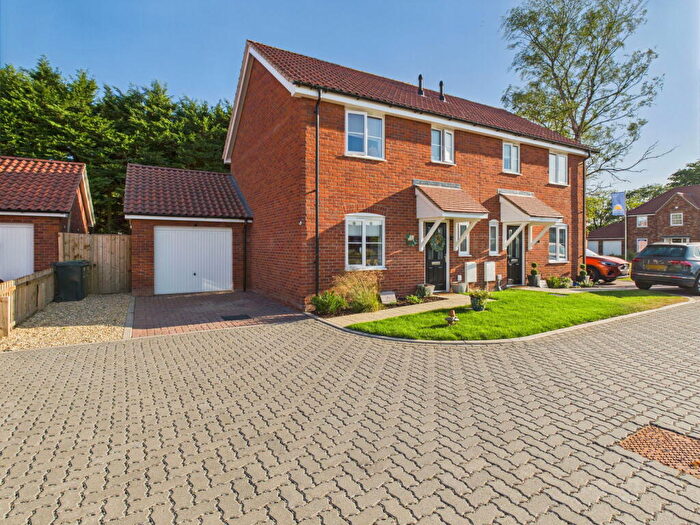 3 Bedroom Semi-Detached House For Sale In Marriot Drive, Thetford, Norfolk, IP25