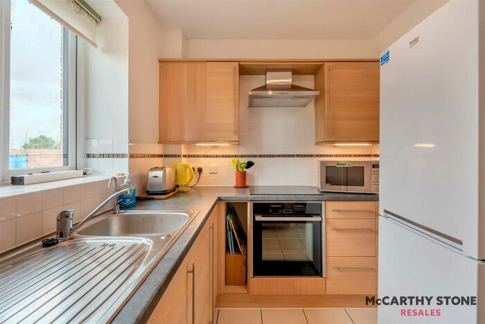 1 Bedroom Apartment For Sale In Booth Court, Handford Road, Ipswich, IP1