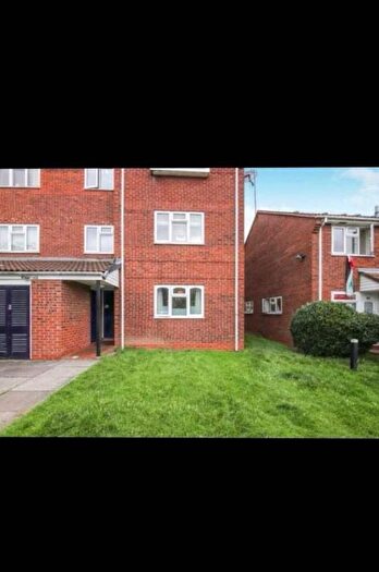 2 Bedroom Flat For Sale In Minster Drive, Small Heath, West Midlands, B10