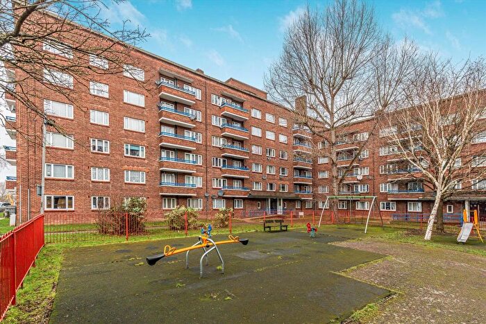 1 Bedroom Flat To Rent In Cambridge Gardens, Norbiton, Kingston Upon Thames, KT1