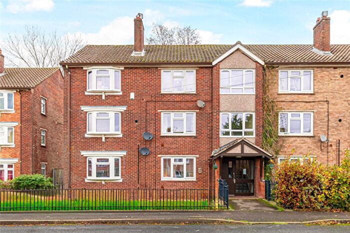 2 Bedroom Apartment For Sale In Mayenne Place, Devizes, Wiltshire, SN10