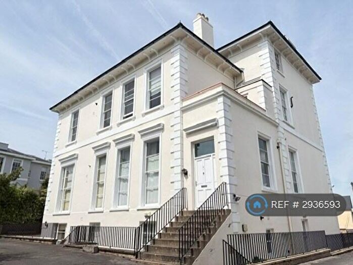 2 Bedroom Flat To Rent In Marchmont, Cheltenham, GL50