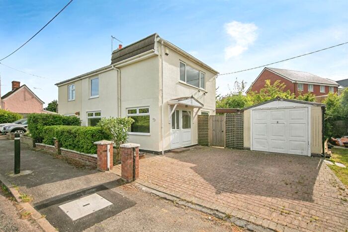 2 Bedroom Semi-Detached House For Sale In Old Norwich Road, Ipswich, IP1