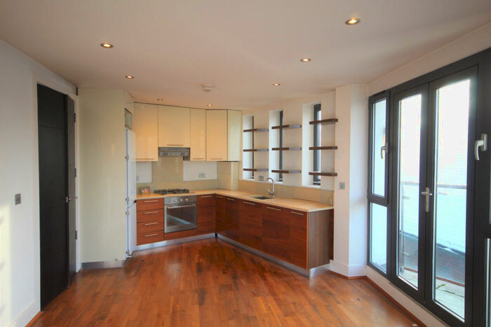 3 Bedroom Flat To Rent In Apple Court, The Mall, Harrow, Middlesex, HA3