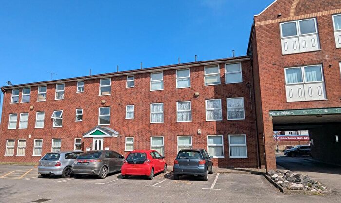 2 Bedroom Flat To Rent In Ashton Road, Tameside, M34