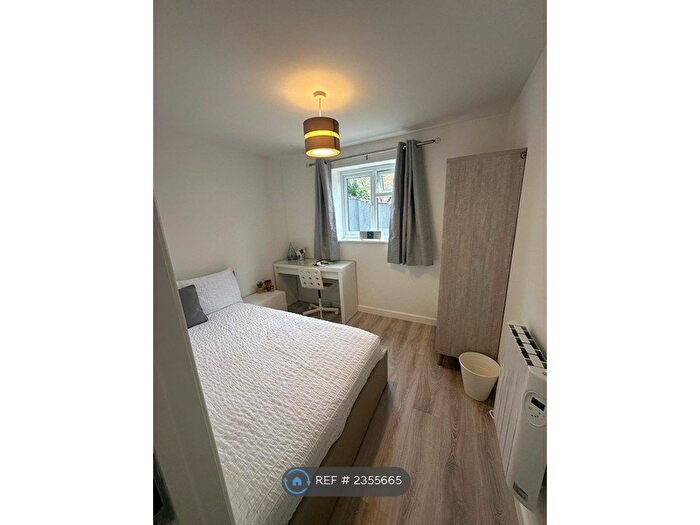 Studio To Rent In St. Kilda Avenue, Cambridge, CB4