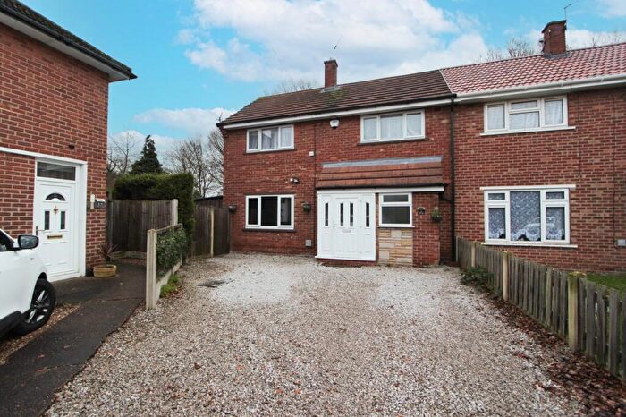 3 Bedroom End Of Terrace House To Rent In Shirburn Gardens, Cantley, Doncaster, DN4