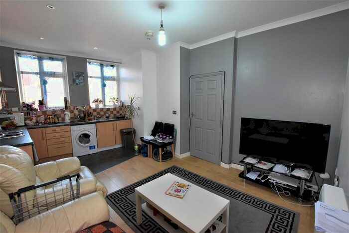 1 Bedroom Flat To Rent In River Soar Living, Western Road, Leicester, LE3