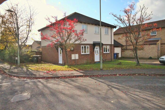 2 Bedroom Semi-Detached House To Rent In Willow Drive, Bicester OX26