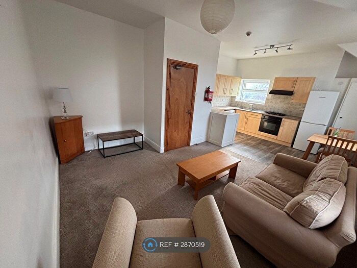 1 Bedroom Flat To Rent In Sketty Road, Swansea, SA2