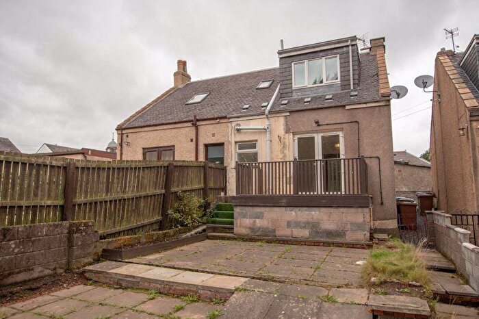 2 Bedroom Detached House For Sale In Station Road, Lochgelly, KY5