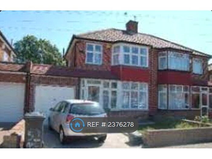 3 Bedroom Semi-Detached House To Rent In Angus Gardens, London, NW9
