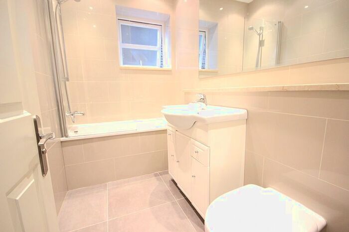 1 Bedroom Property To Rent In Mattock Lane, Ealing, London, W5