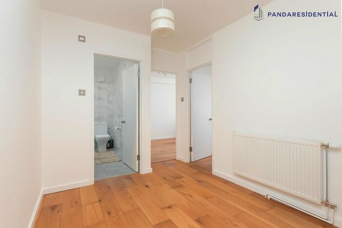 2 Bedroom Flat To Rent In Tavistock Place, London, WC1H