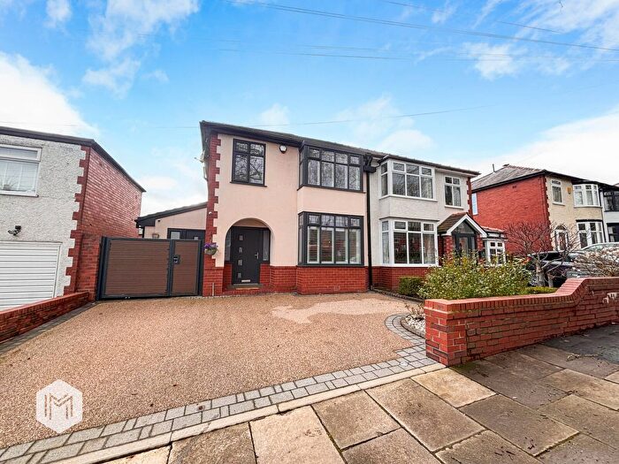 3 Bedroom Semi Detached House For Sale In Walmersley Road, Bury, Greater Manchester, BL9