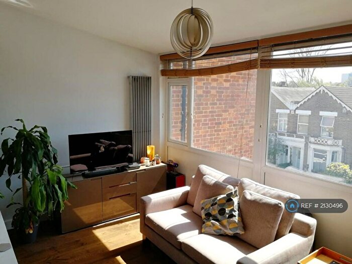 1 Bedroom Flat To Rent In Fernlea Road, London, SW12