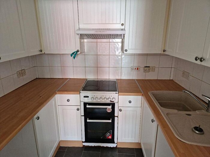 1 Bedroom Flat To Rent In Lanchester Gardens, Worksop, S80