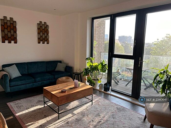 2 Bedroom Flat To Rent In Constance Green Court, London, E2
