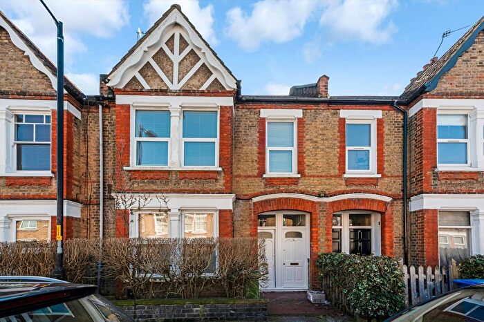 2 Bedroom Flat To Rent In Surrey Road, London, SE15