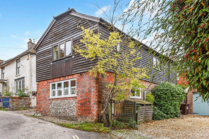 3 Bedroom Detached House For Sale In The Old Barn, Mill Hill, Alresford, SO24