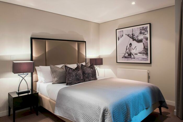 3 Bedroom Town House To Rent In Merchant Square West, London, W2