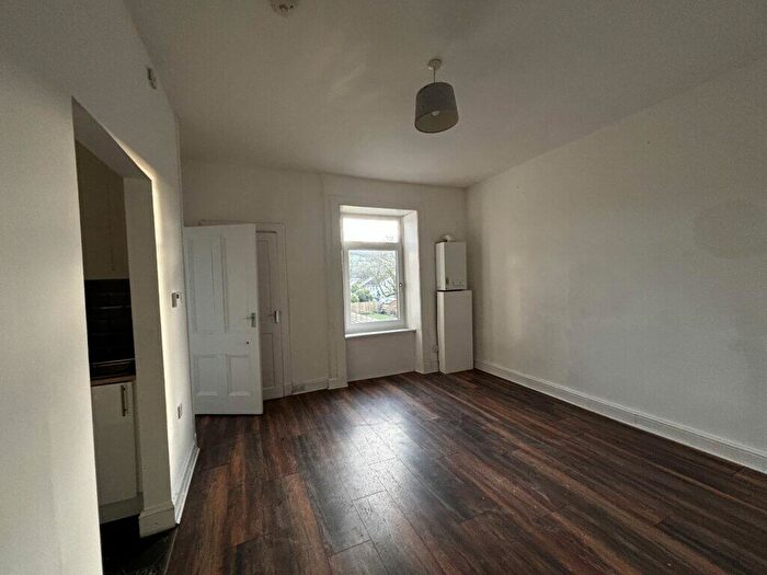 1 Bedroom Flat To Rent In West Main St, Darvel, East Ayrshire, KA17