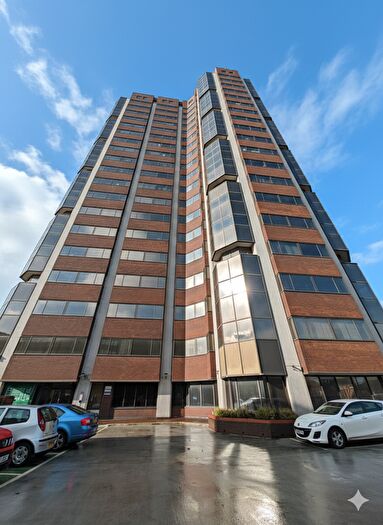 2 Bedroom Flat To Rent In Hagley Road, Birmingham, B16