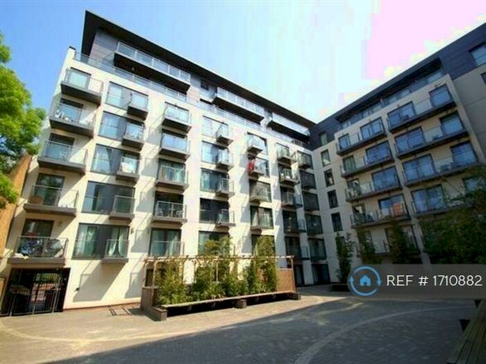 1 Bedroom Flat To Rent In High Street, Slough, SL1
