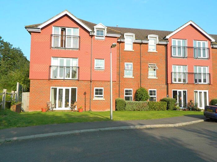 1 Bedroom Apartment To Rent In Maplehurst Court, Billinghurst, RH14