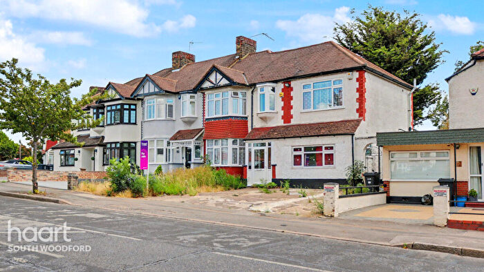 6 Bedroom Semi-Detached House For Sale In Hillside Avenue, Woodford Green, IG8