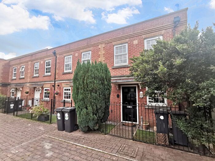 2 Bedroom Property To Rent In St. Georges Drive, Bournemouth, BH11