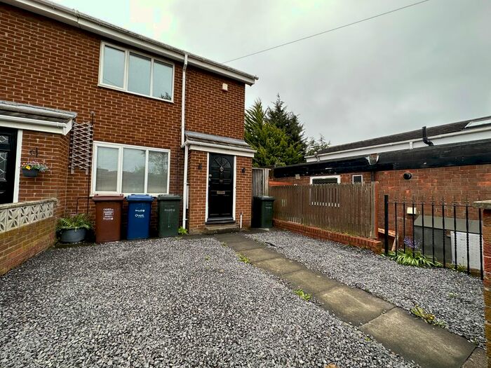2 Bedroom End Of Terrace House To Rent In Southway, Newcastle Upon Tyne, NE15