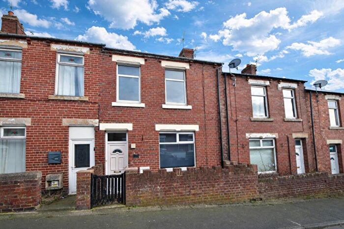 3 Bedroom Terraced House For Sale In School Terrace, Stanley, DH9