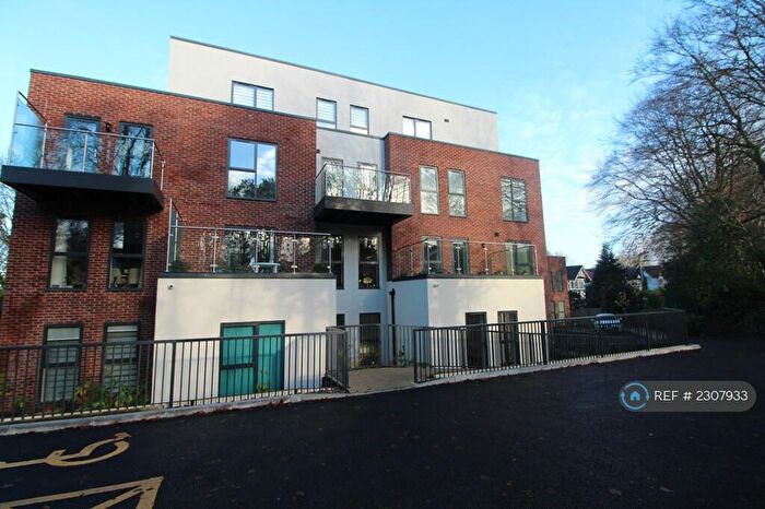 2 Bedroom Flat To Rent In Cavendish Road, Salford, M7