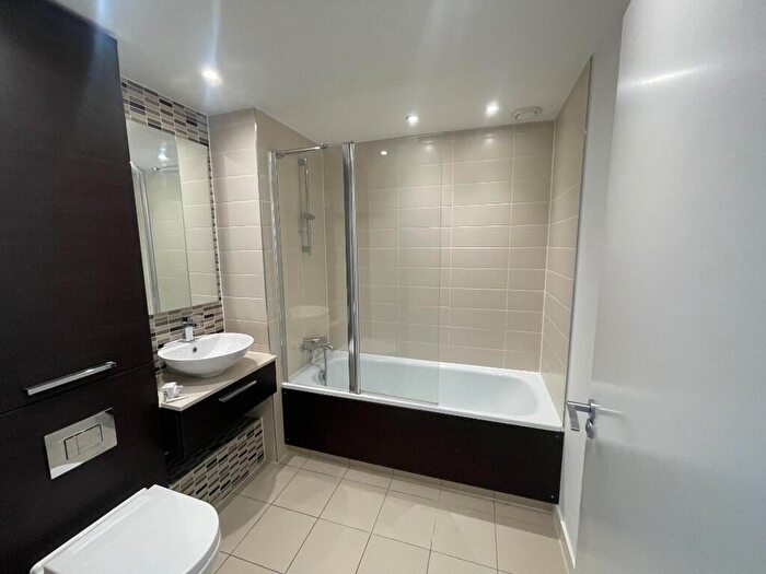 2 Bedroom Apartment To Rent In Verney Road, London, SE16