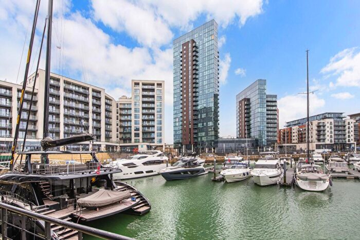 2 Bedroom Apartment For Sale In Hawkins Tower, Ocean Way, Southampton, SO14
