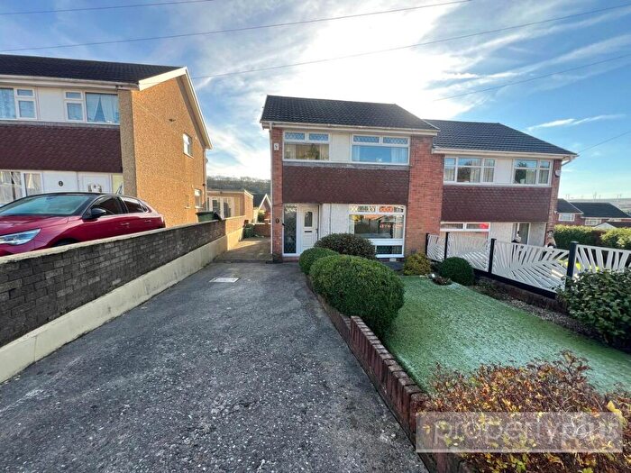 3 Bedroom Semi-Detached House For Sale In Parklands Crescent, Tonyrefail, Porth, Rhondda Cynon Taff, CF39