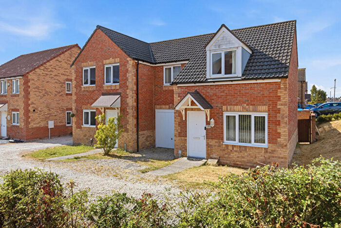 3 Bedroom Semi Detached House For Sale In Crag Hill Crescent, Parson Green, Sheffield, S5